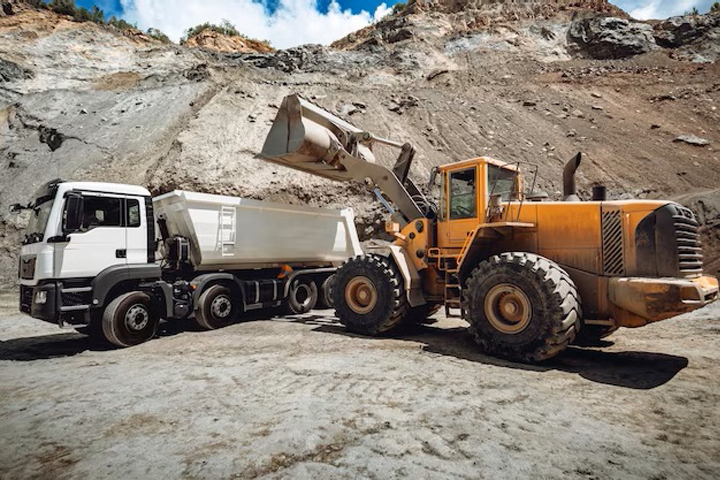 Mastela Capital Subsidiary Acquires Cinderlite Trucking Corporation